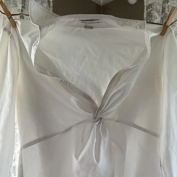 White Twist Nexkline Blouse - Picture 2 of 2